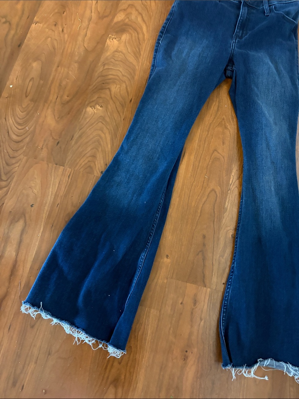Hollister Flare Jeans - Picture 5 of 8